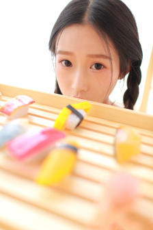 年轻的女教师电影
